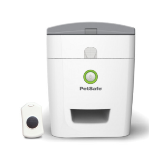 Petsafe Train & Praise Treat remote battery despenser